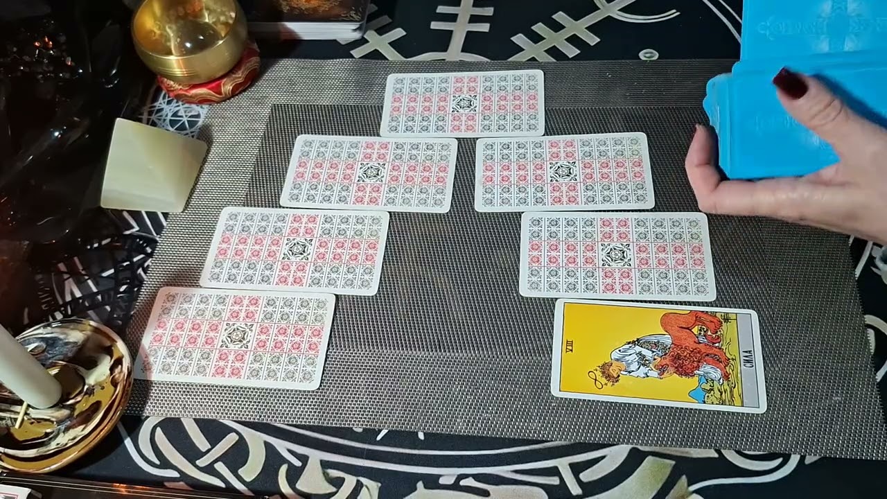 ЧЕРВОВАЯ И МАГИЯ.💫💥💢💯