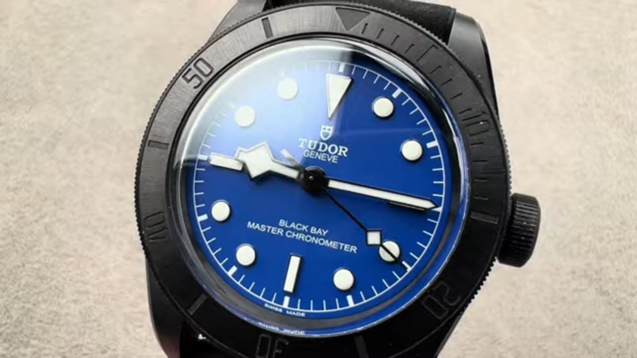Обзор часов Tudor Black Bay Ceramic VCARB Visa Blue 79210CNU-0007