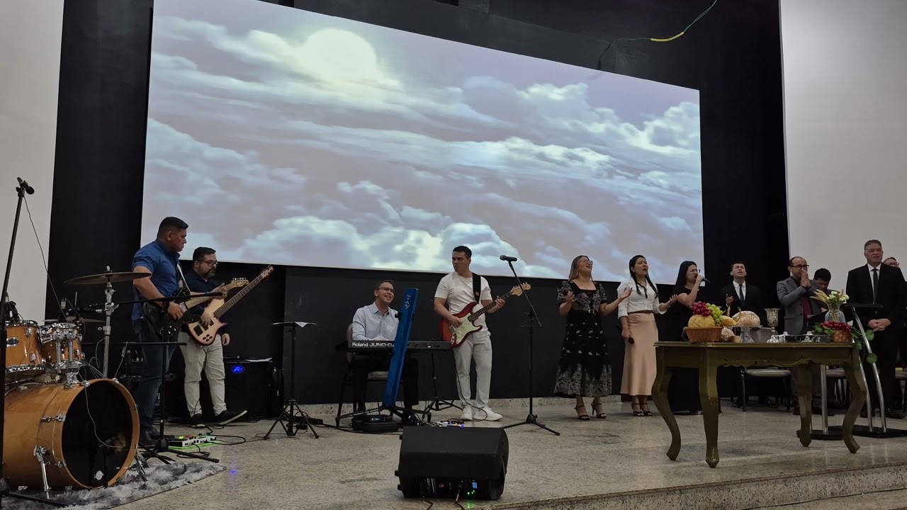Grande é o Senhor + Quão Grande é o meu Deus