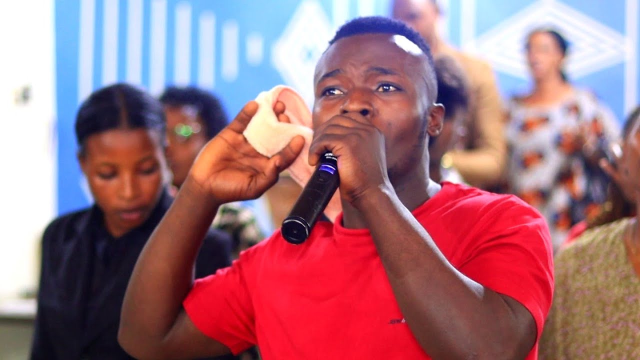 Murebe igisirimba , Anointed worship team with Papa king 