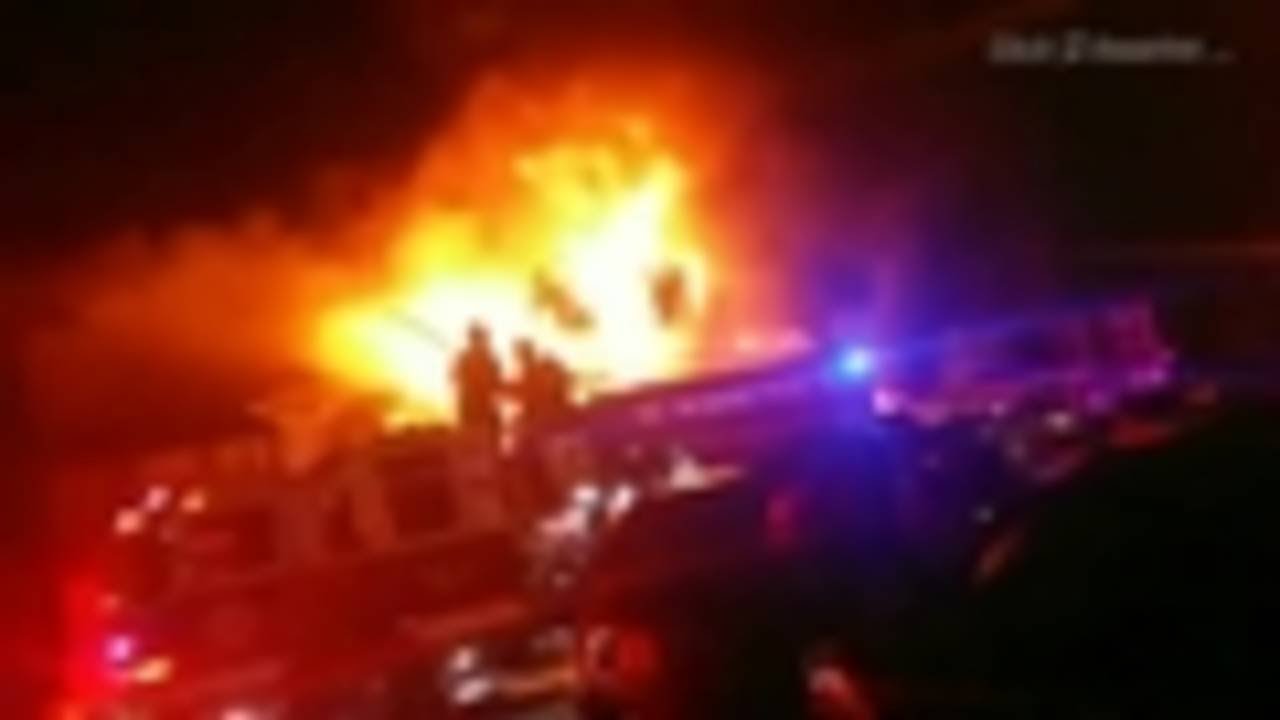Cellphone video of apartment fire in north Harris County