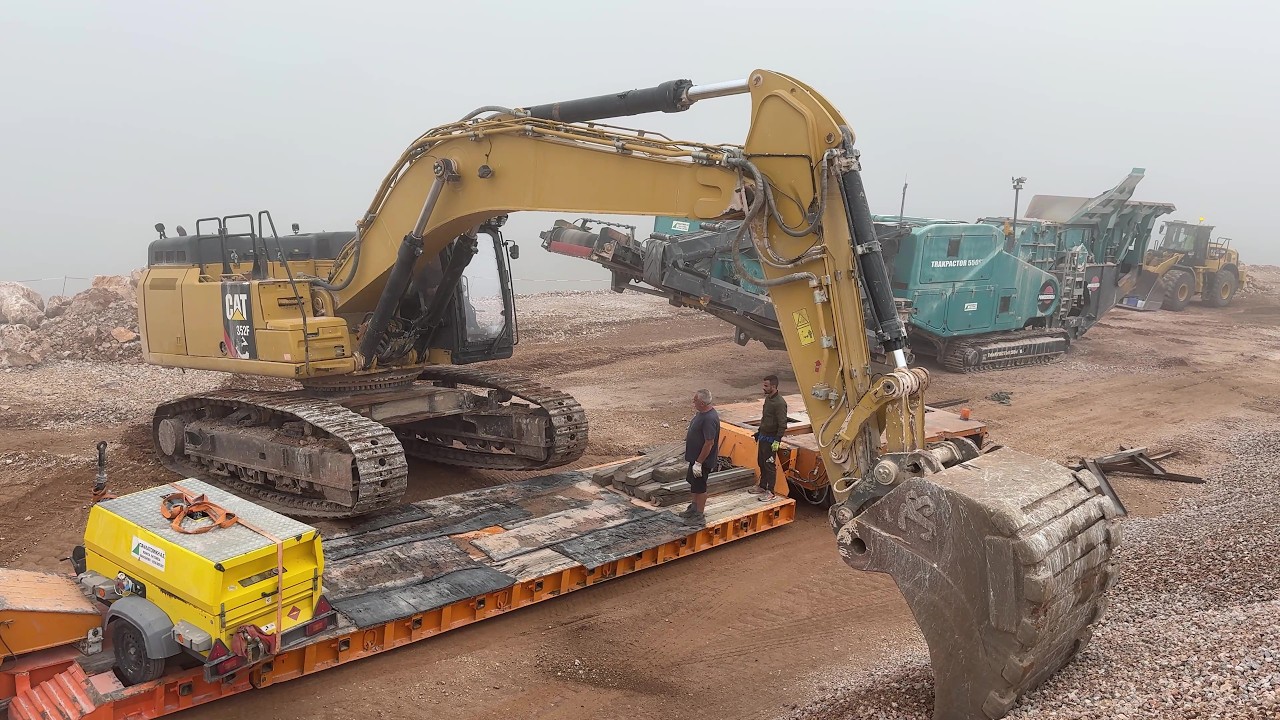 Transport at 2,100 Meters: CAT 352F Excavator & Powerscreen Crusher - Fasoulas Heavy Transports - 4K