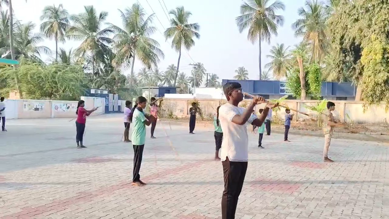 Silambam uilvar velivar sutru