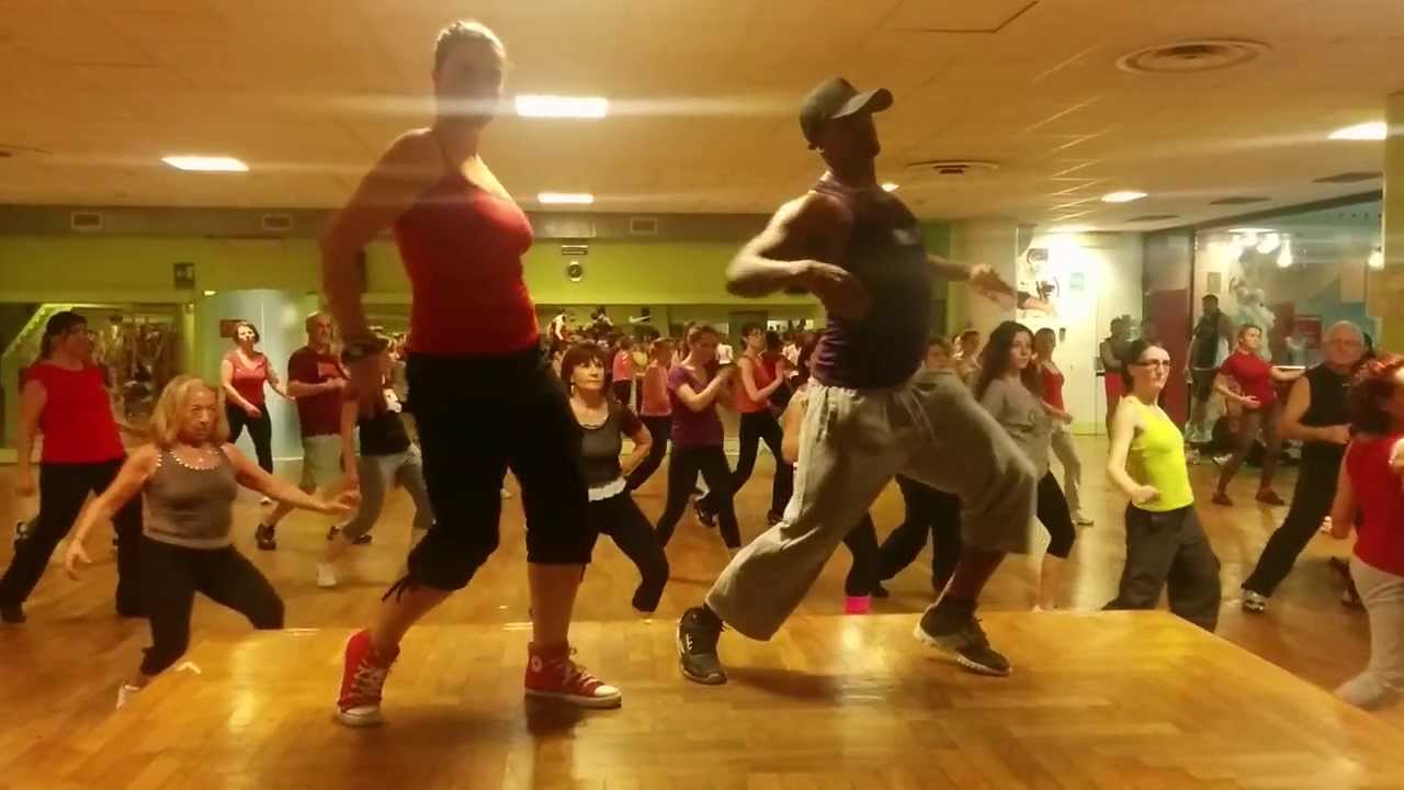tony dize no pretendo enamorarte, zumba ,choreography by franklin romero torino italy