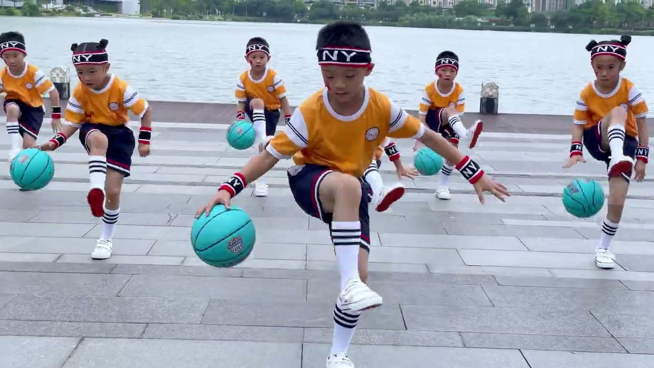 华蒙星幼儿篮球嘉年华篮球操视频赛优秀奖《我的中国梦》