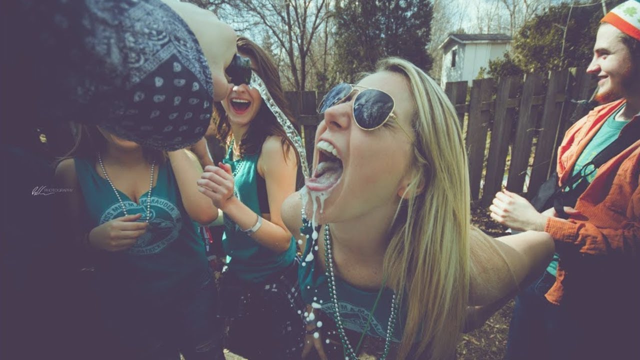 EPIC COLLEGE HOUSE PARTY