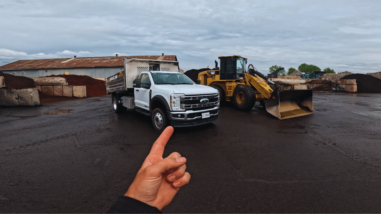 We Bought a New Truck! + Busy Day at Work - Caterpillar 930H POV!