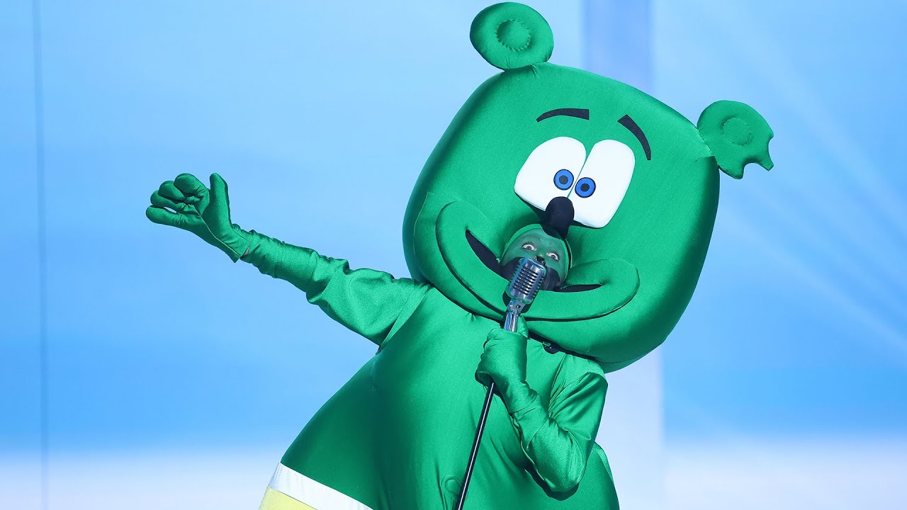 Valeria Ros imita a Gummibär en 