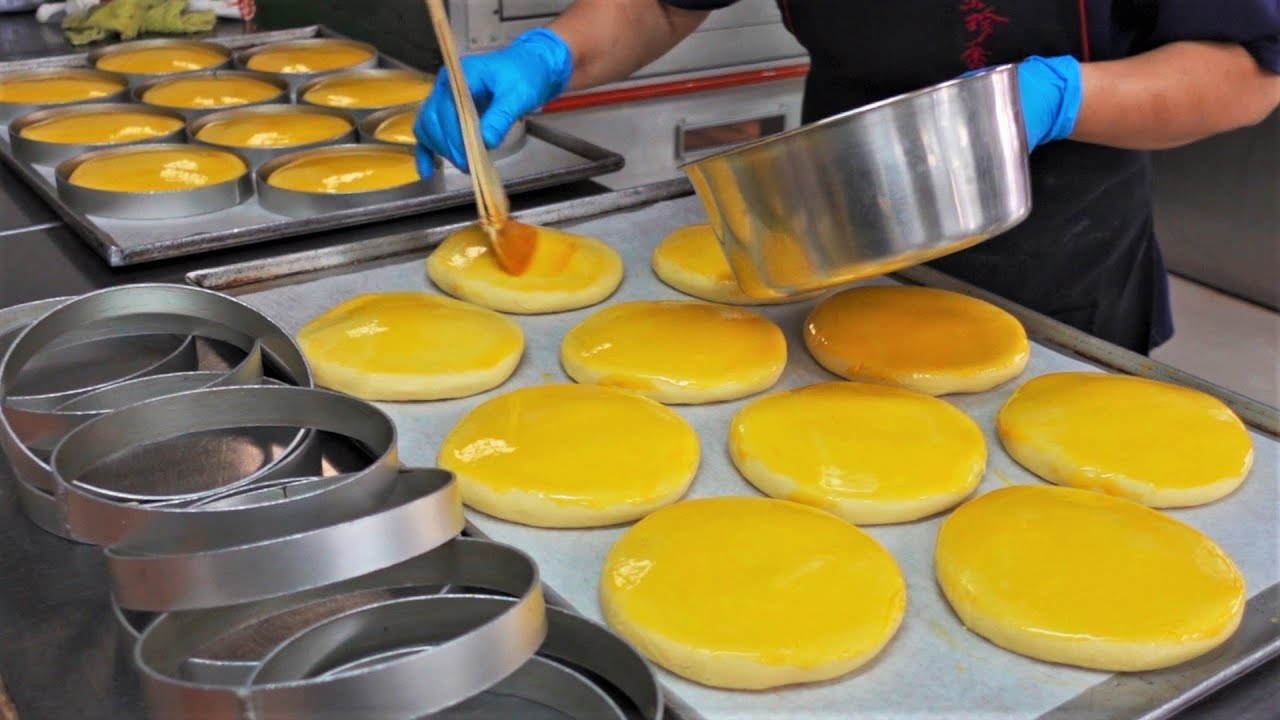 Taiwanese Pie (Pastry) Making / 中式甜餅製作 - 紅豆麻糬, 乳酪麻糬Q餅 - Taiwanese Food
