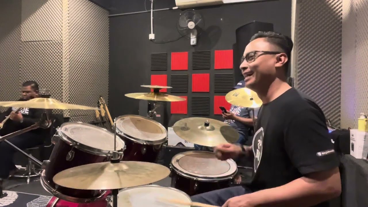 HATI EMAS - KEMBARA (JAMMING COVER)