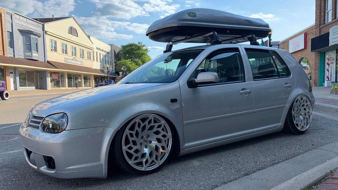 Mk4 Volkswagen Golf Custom Headlights - Angel Eyes
