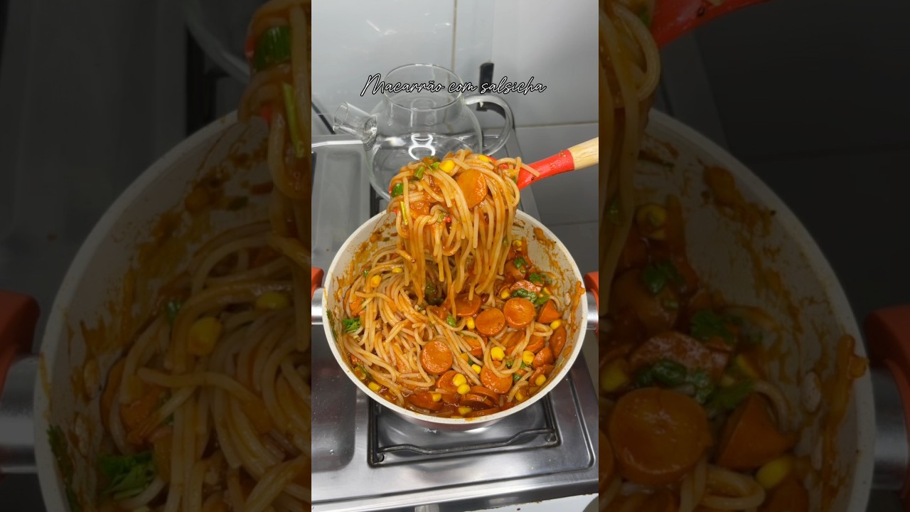 Macarr&atilde;o com salsicha
