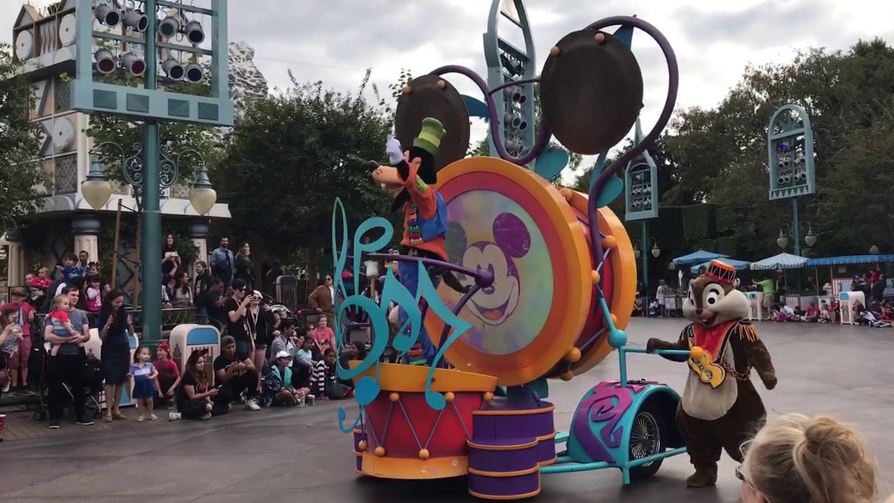 Mickey's Soundsational Parade