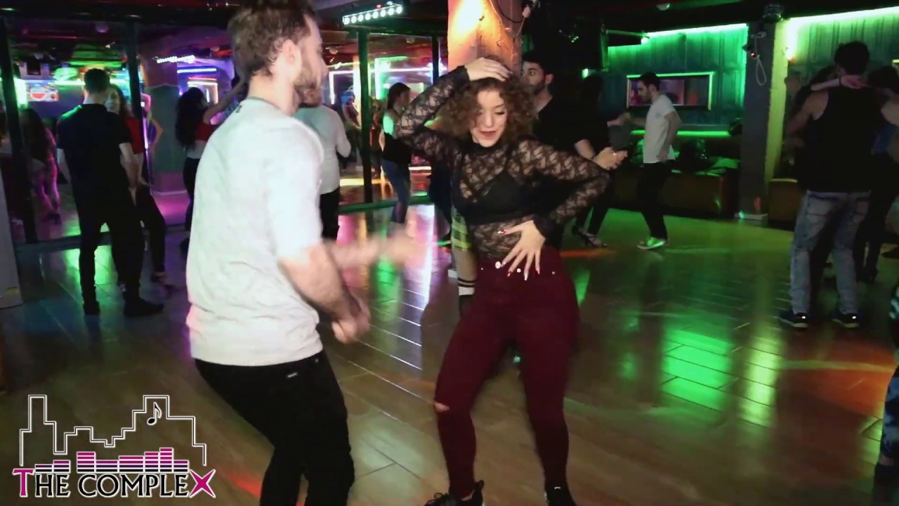 Johnny Gilman & Anna Navarro Martos dance Bachata