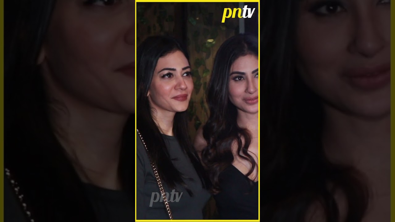 #MouniRoy