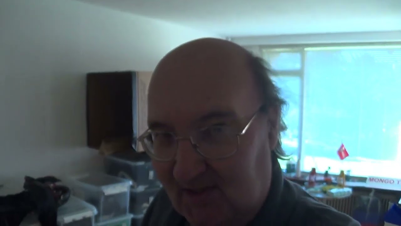 MongoTV_17336 -Spiser PITA Med KEBAB-Spiller Computerspil HYPERMARKET Simulator Fredag Aften-Del 33