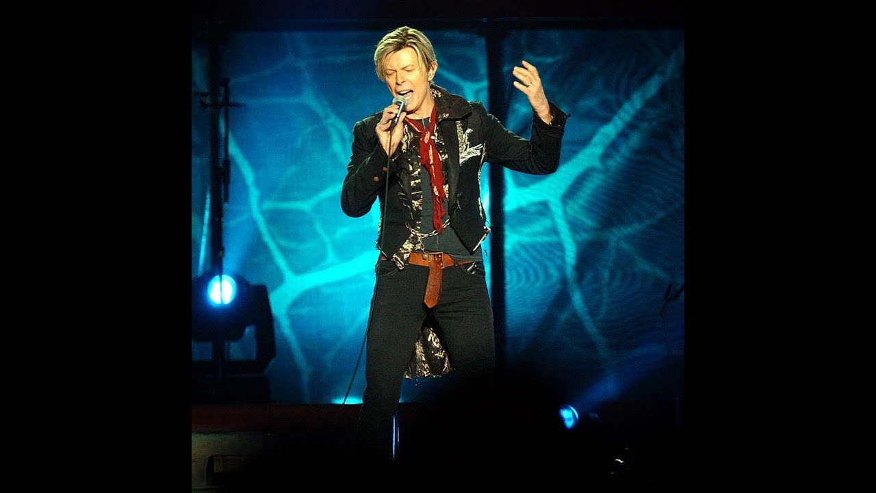 David Bowie -Rotterdam (Holland) - PRIVATE FILM -  15 October 2003