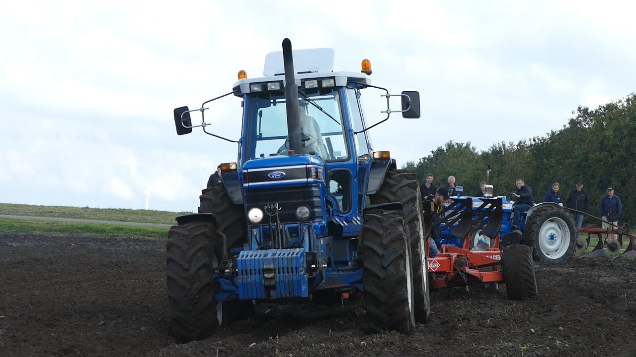 Ford 8830 Working Hard in The Field w/ 6-Furrow Turn-Able Kuhn Manager Plough | DK Agri
