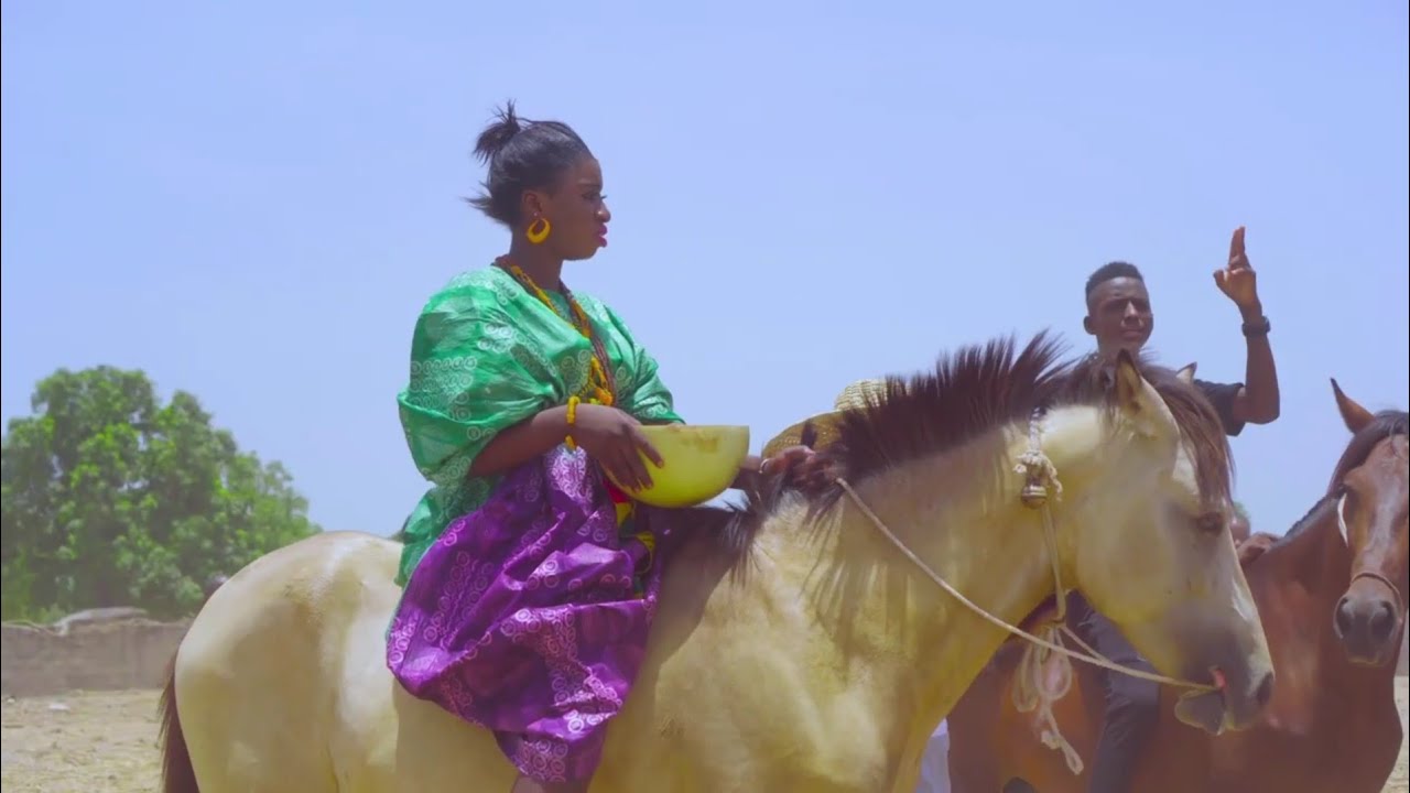 Dialy bakary - Yethiro bawo ngo New Clips vidéo