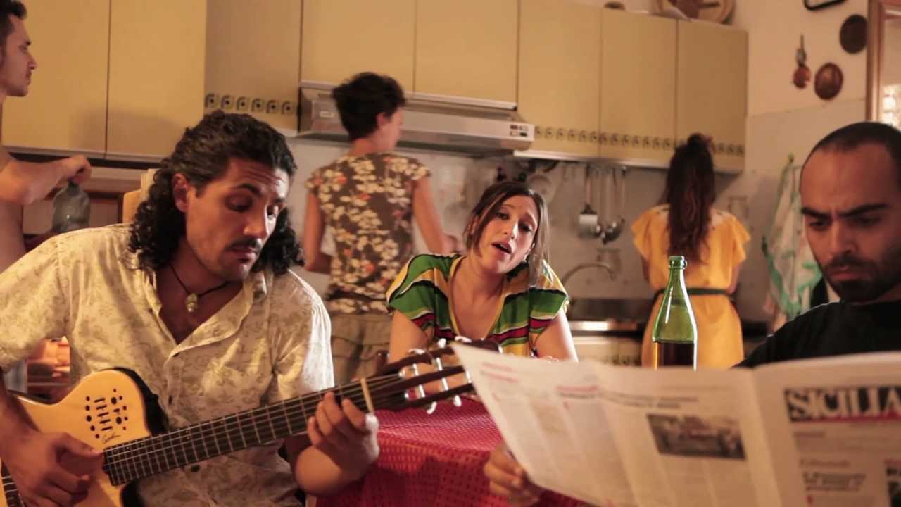 Roberta Gulisano_gulimperfezione07 / Clandestino (Manu Chao)