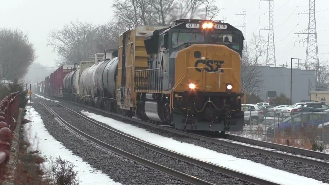 Snow, Fog, Trains and a Rear End Locomotive! (CSAO, CSX, and Norfolk Southern)