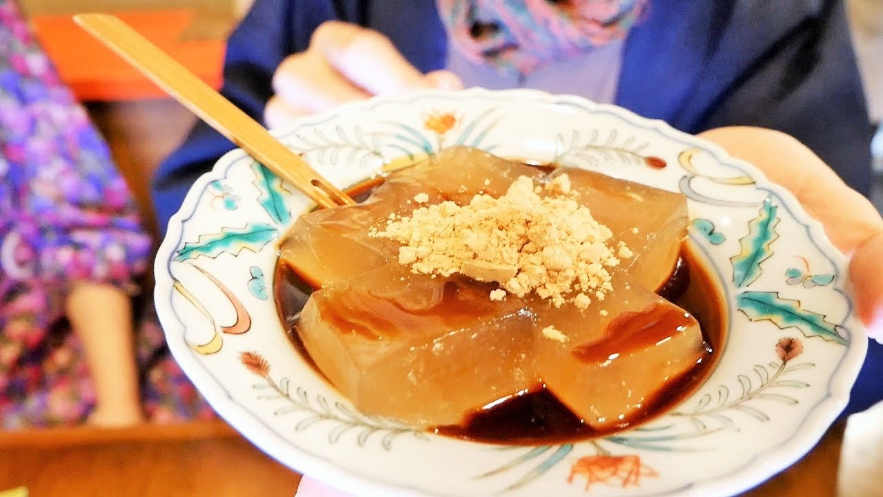名店「鎌倉 段葛 こ寿々（だんかずら こすず）」のわらびもちを食べてみた