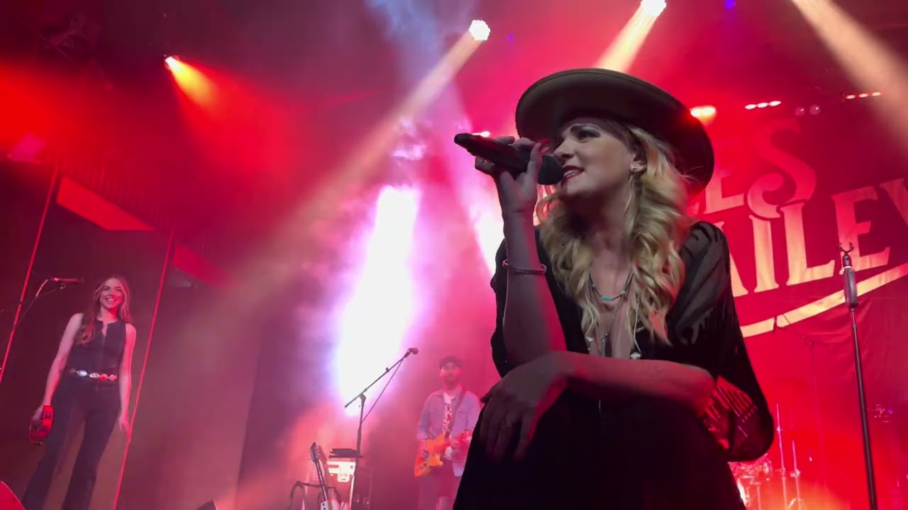 Elles Bailey - 7. Medicine Man - 14th Nov 24 – Sunderland Fire Station