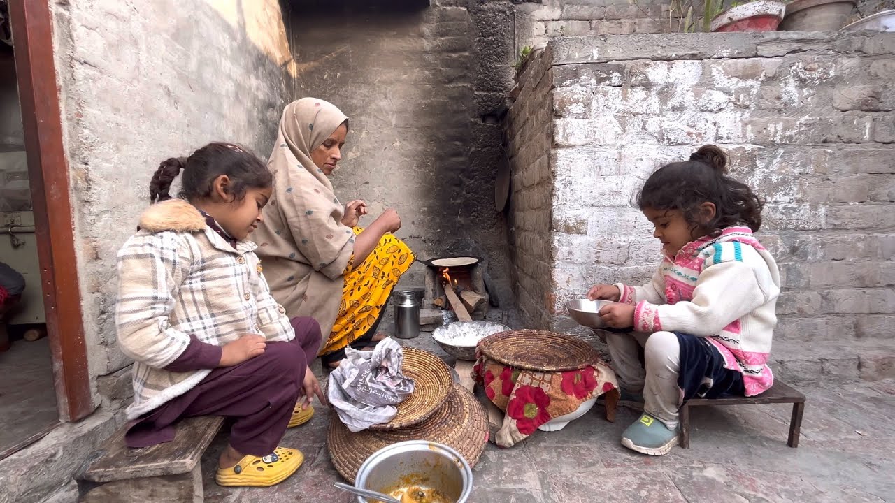 Sardiyon ki last recipe hai yeh | Village women life | daily routine | #newvlog 