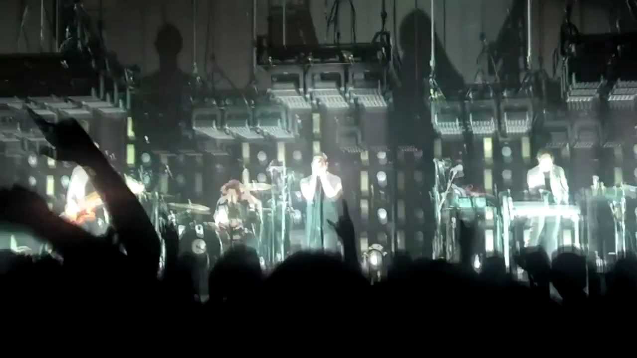 nine inch nails: scratch across the sky in st. paul - 03 - terrible lie
