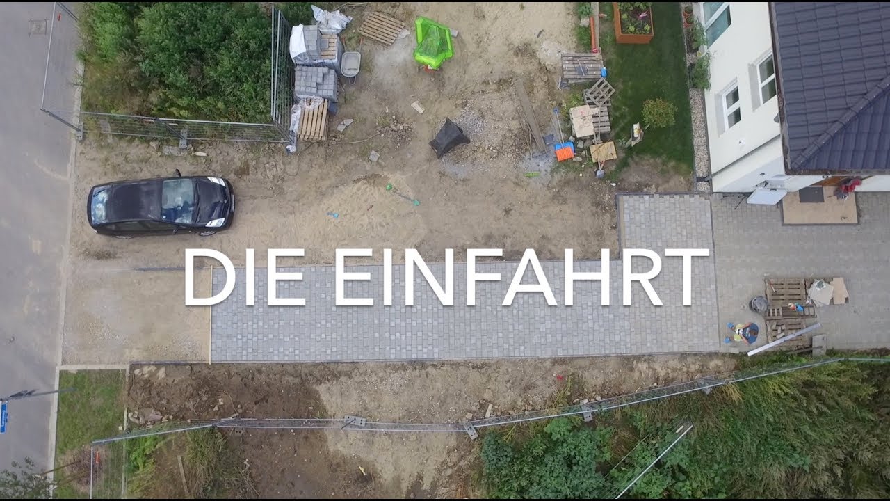 DIE EINFAHRT