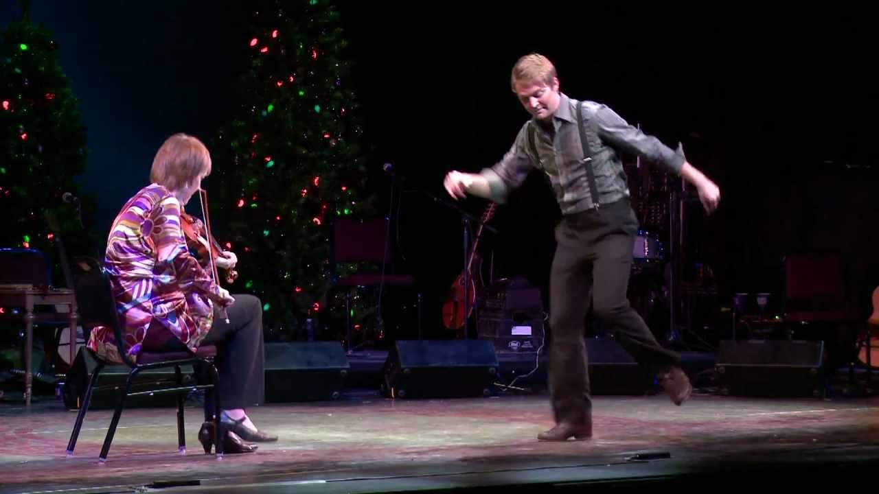 WGBH Music: Liz Carroll & Nic Gareiss, Fiddle and Dance, Celtic Christmas Sojourn