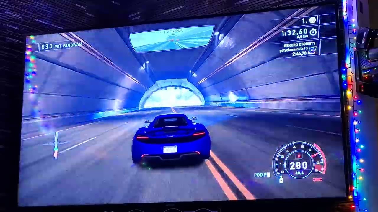 Need for speed hot pursuit - Glorious Fourth - Race - Imam trku sa takmičarima 
