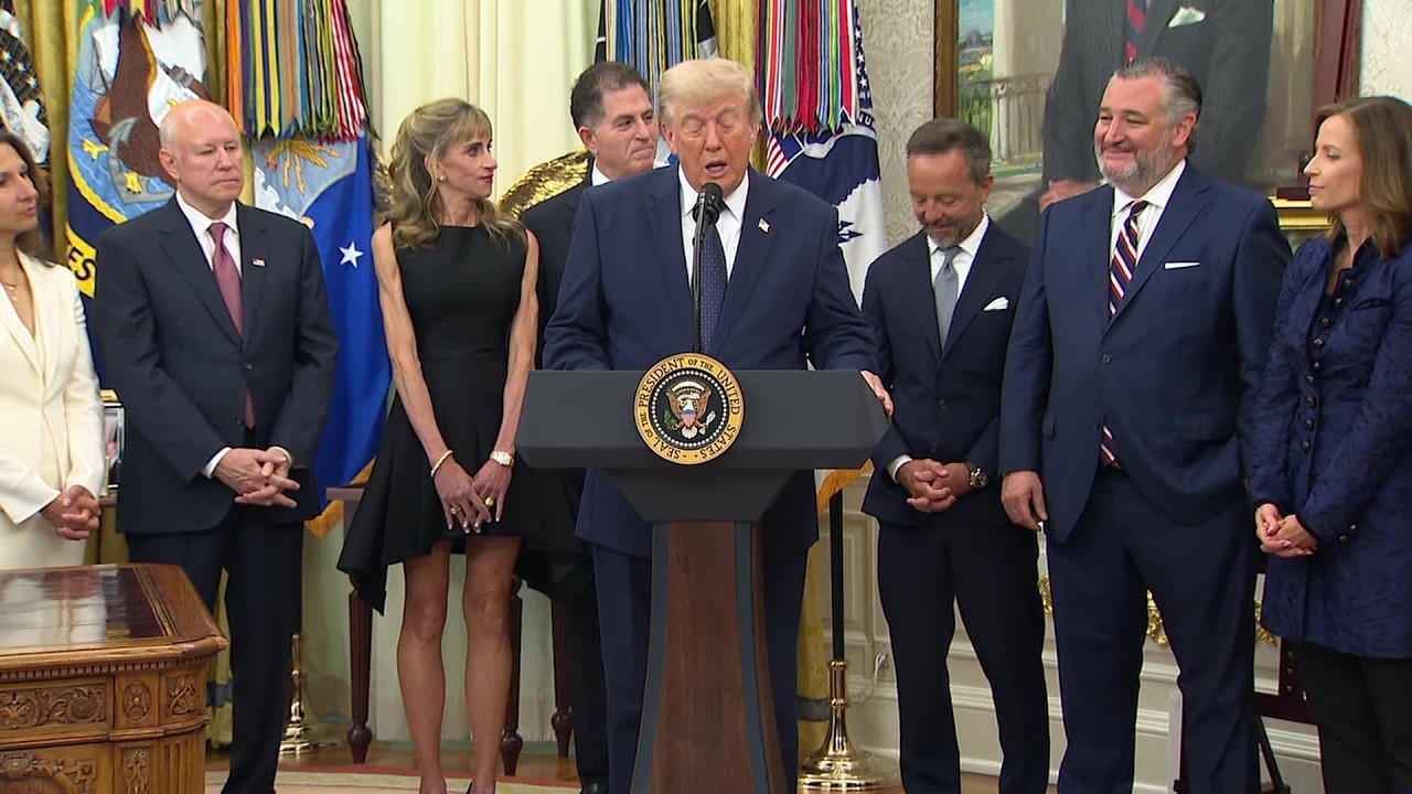 Трамп о назначении Теда Круза в Верховный суд: &laquo;Демократы проголосуют за него, лишь бы избавиться...