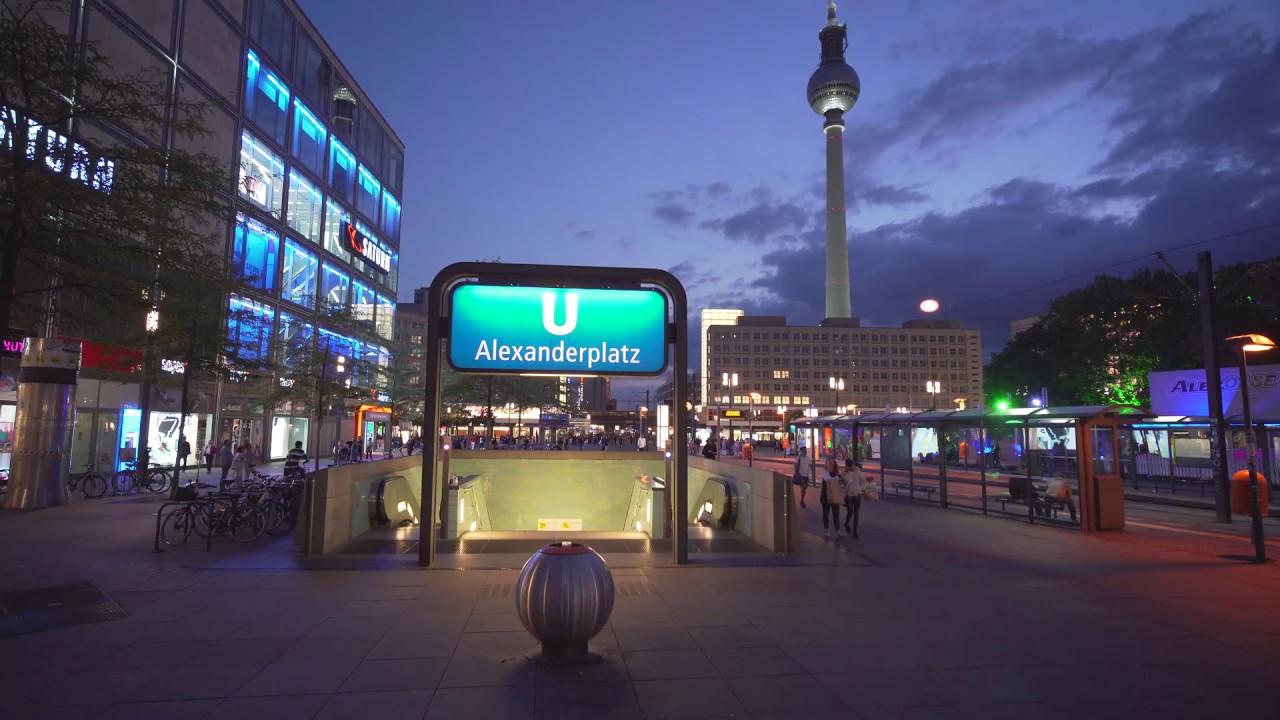 Germany, Berlin, Alexanderplatz U-Bahn station, 5X escalator, 1X elevator