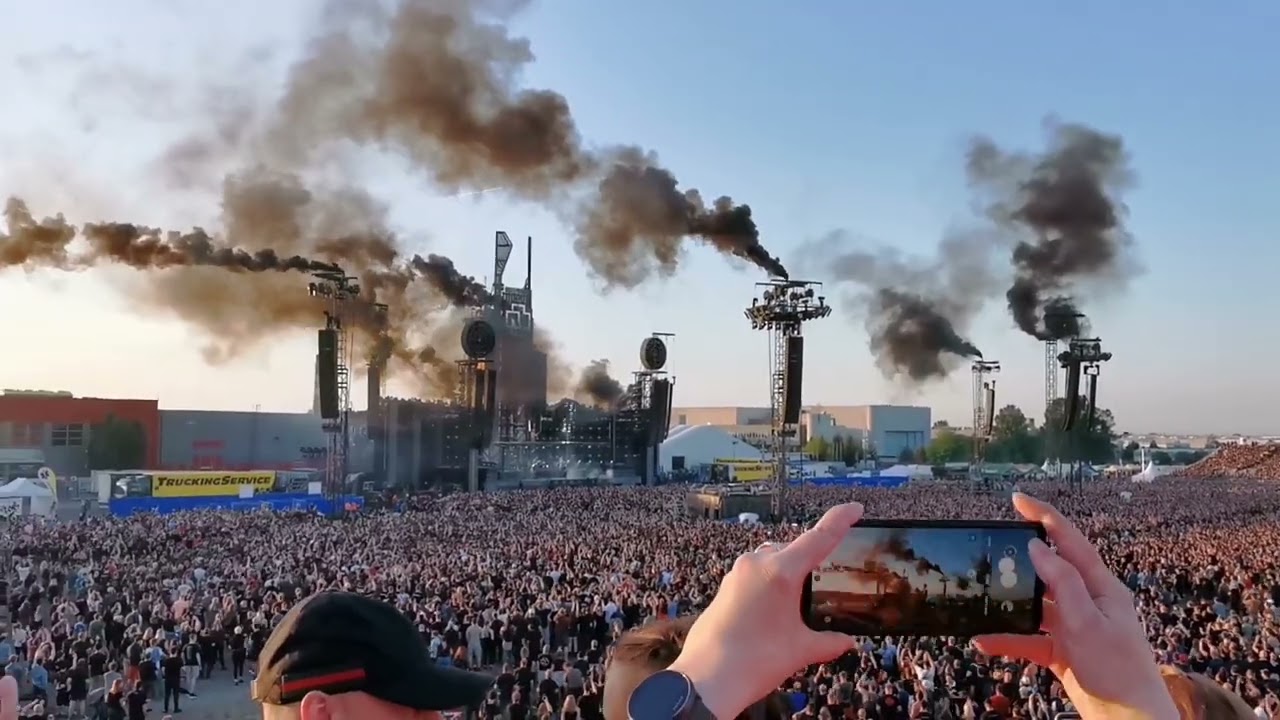 Rammstein - Intro, Armee der Tristen, Zick Zack live in Prague 15.5.2022