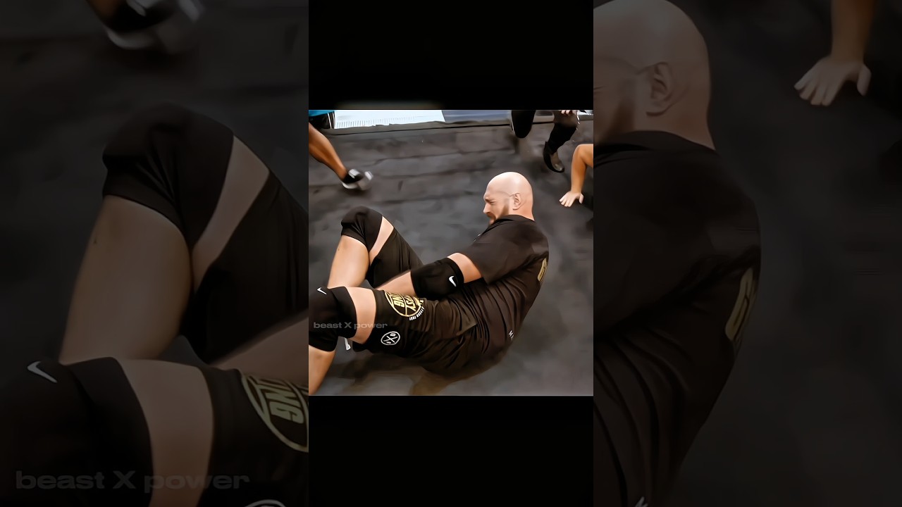 Strowman hits Tyson Fury ☠️🥶