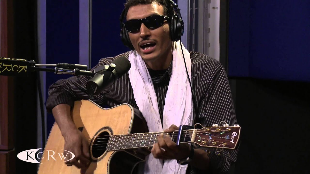 Bombino performing 