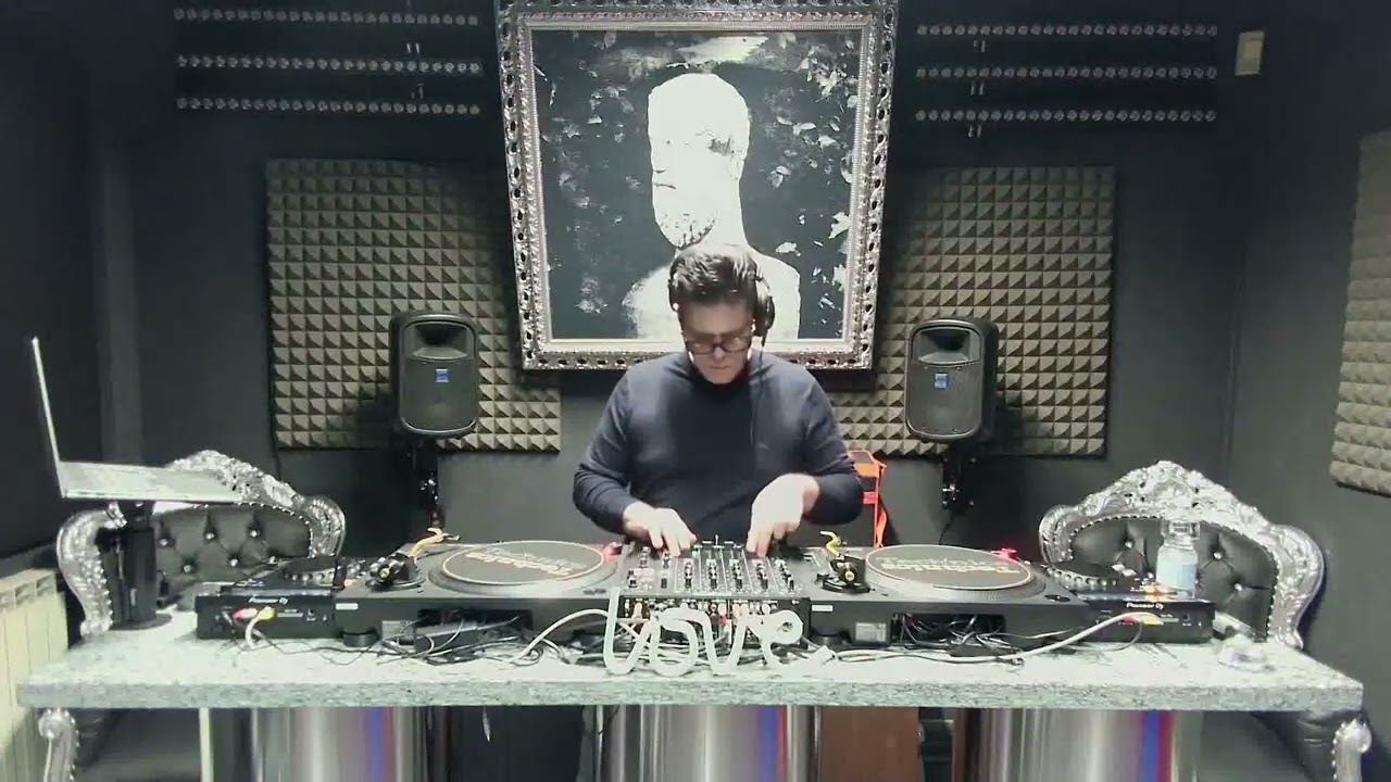 anteprima - metabolik - small collective - torino - dj set nell'iperuranio con Platone 09 02 2023