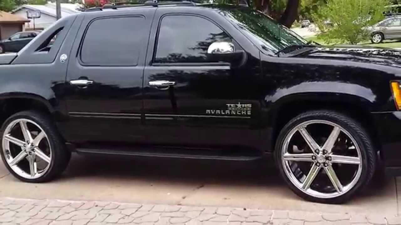 Chevy Avalanche 2013 on 26 inch iroc6 rims