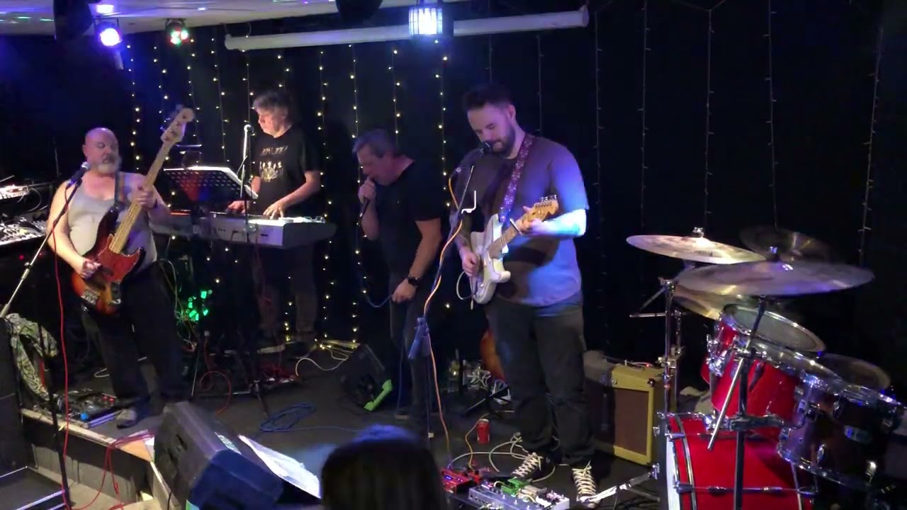 Bon Journey at The Ashton Jubilee Club 16/1:26  ( Blaze Of Glory )