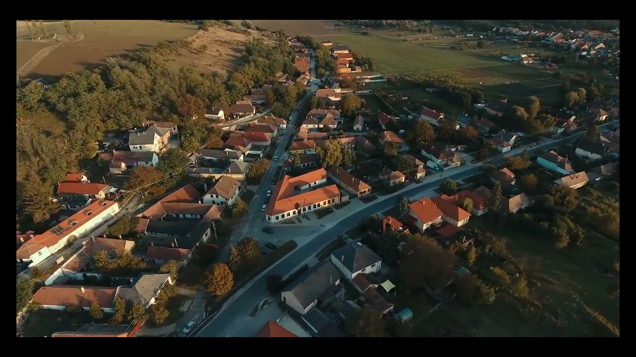 Piliscsév madártávlatból