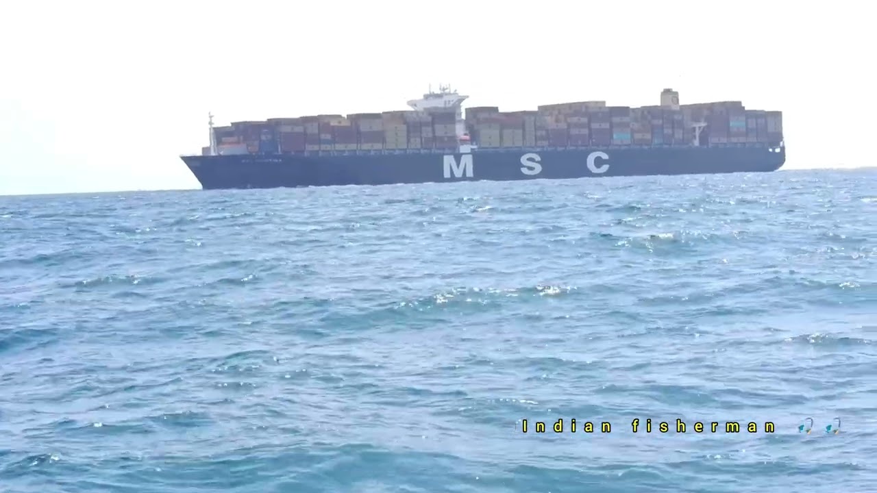 dwarka Gujarat India fisherman big sip 🚢🚢🛳️🛳️