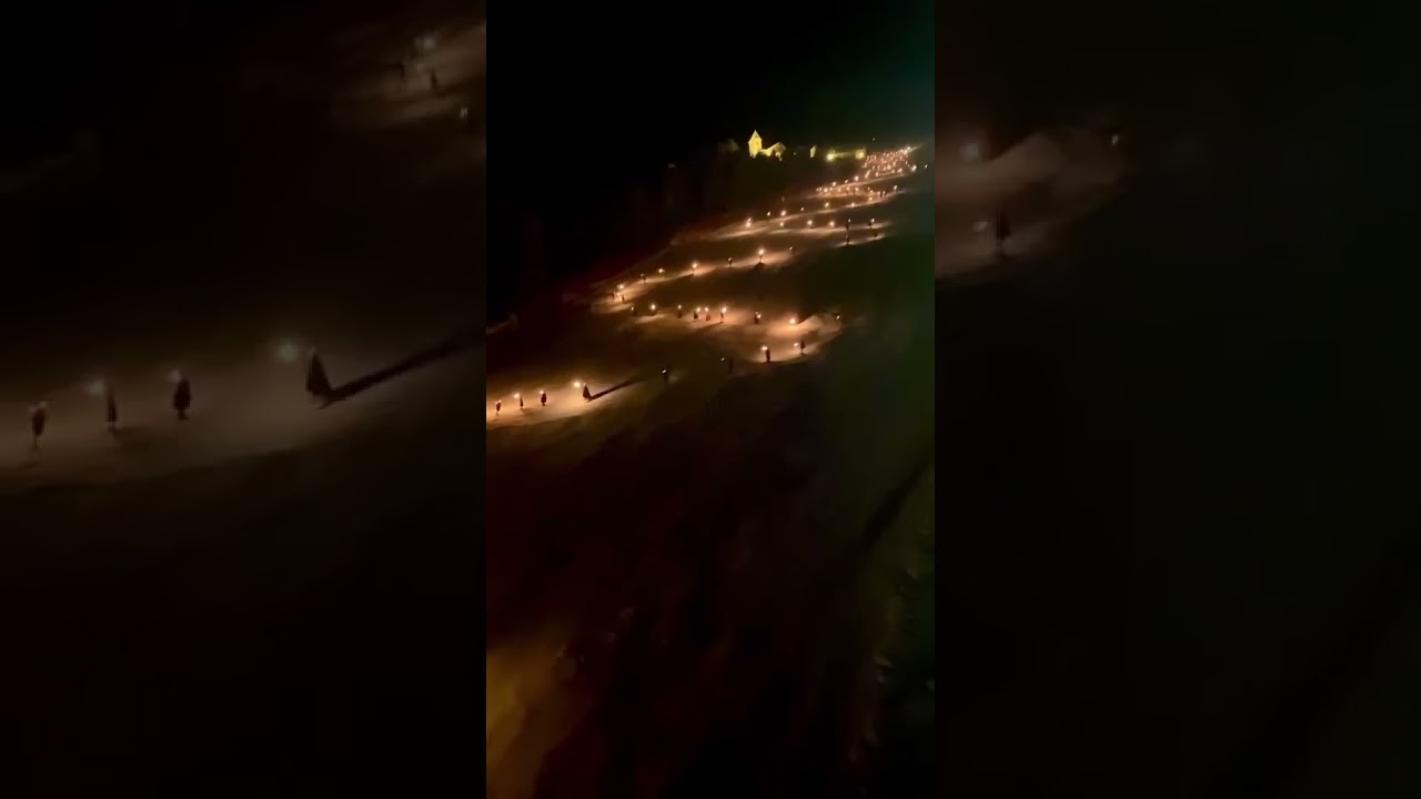 Fiaccolata del Lussari: un&rsquo;emozione che si accende nella neve