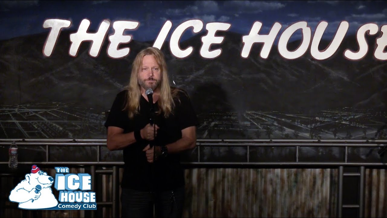 Steve Mcgrew - Living With Your Girlfriend (Stand Up Comedy)