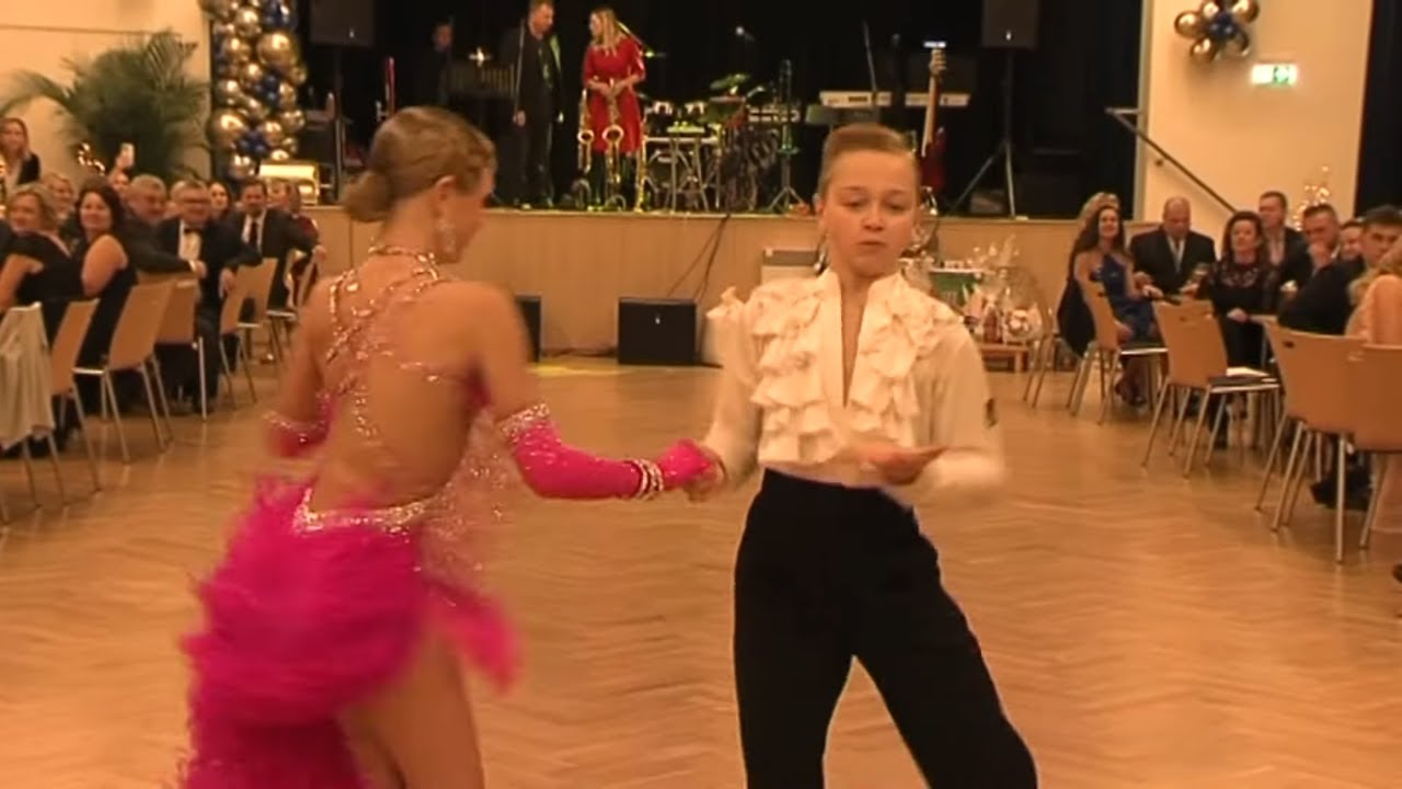 Bohuslavice ► Šestý obecní ples │ #Hlucinsko.TV │@TelevizeHlucinsko