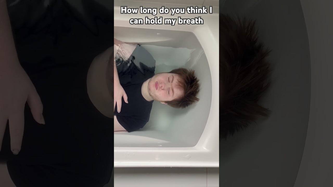 How long can I hold my breath? #underwater #talent #underwater #challenges #trendingshortsvideo