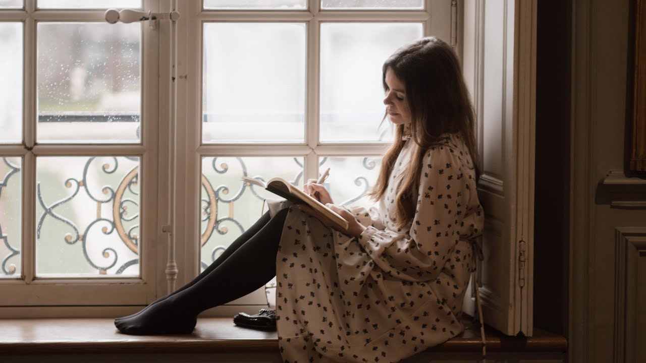 A Day In The Life Of A Writer Living In Paris