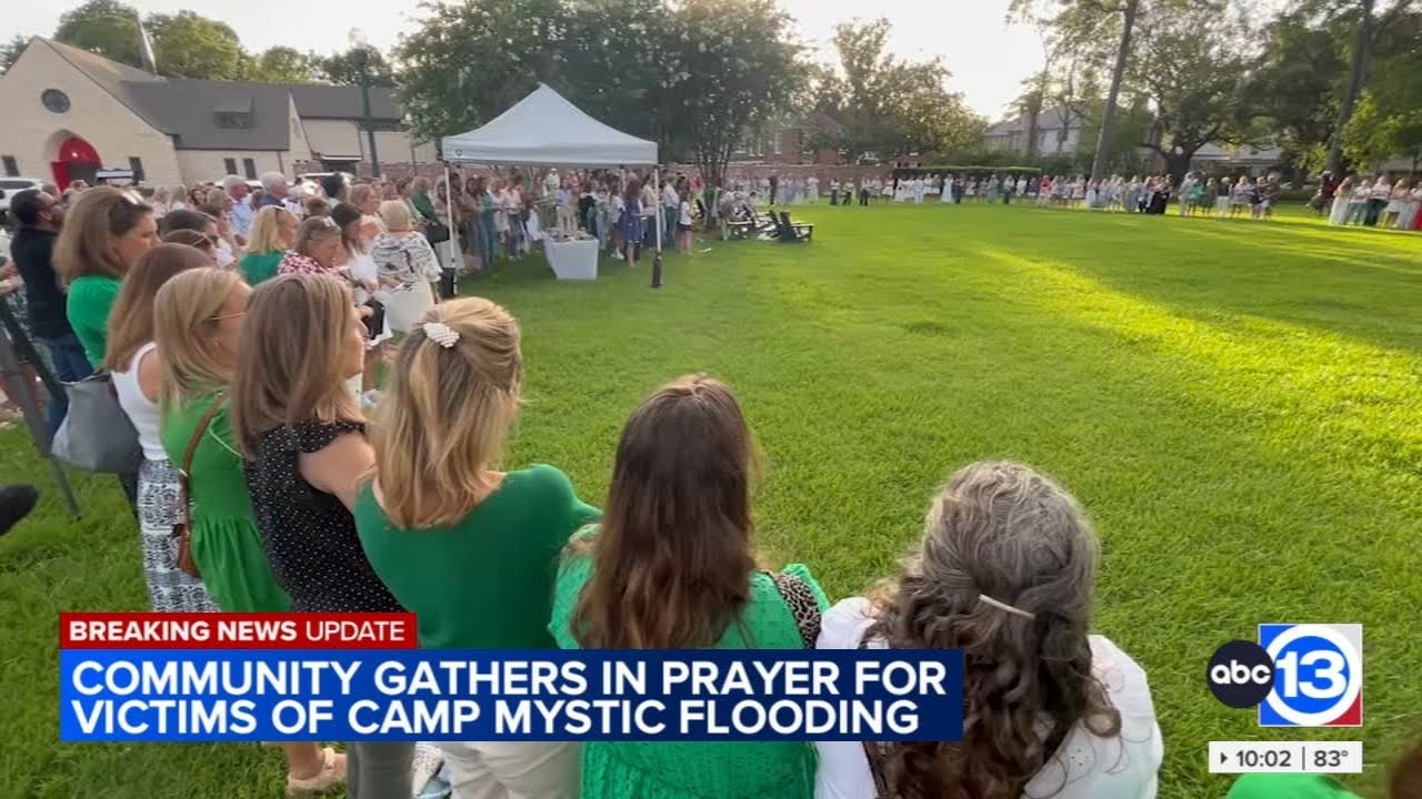 Community gathers in prayer for victims of Camp Mystic flooding