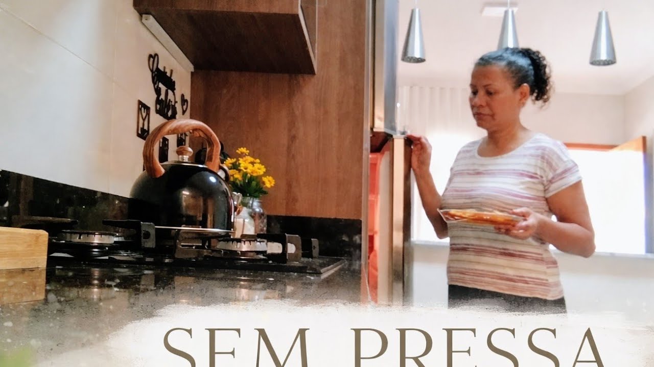Um dia leve, sem pressa / Rotina em silêncio . No aconchego do lar 🏡