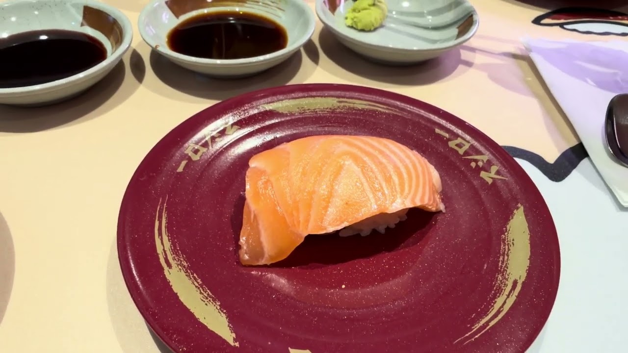 Beijing Food - Most Popular Conveyor Belt Sushi at the Most Popular Mall in Beijing (Hopson One)